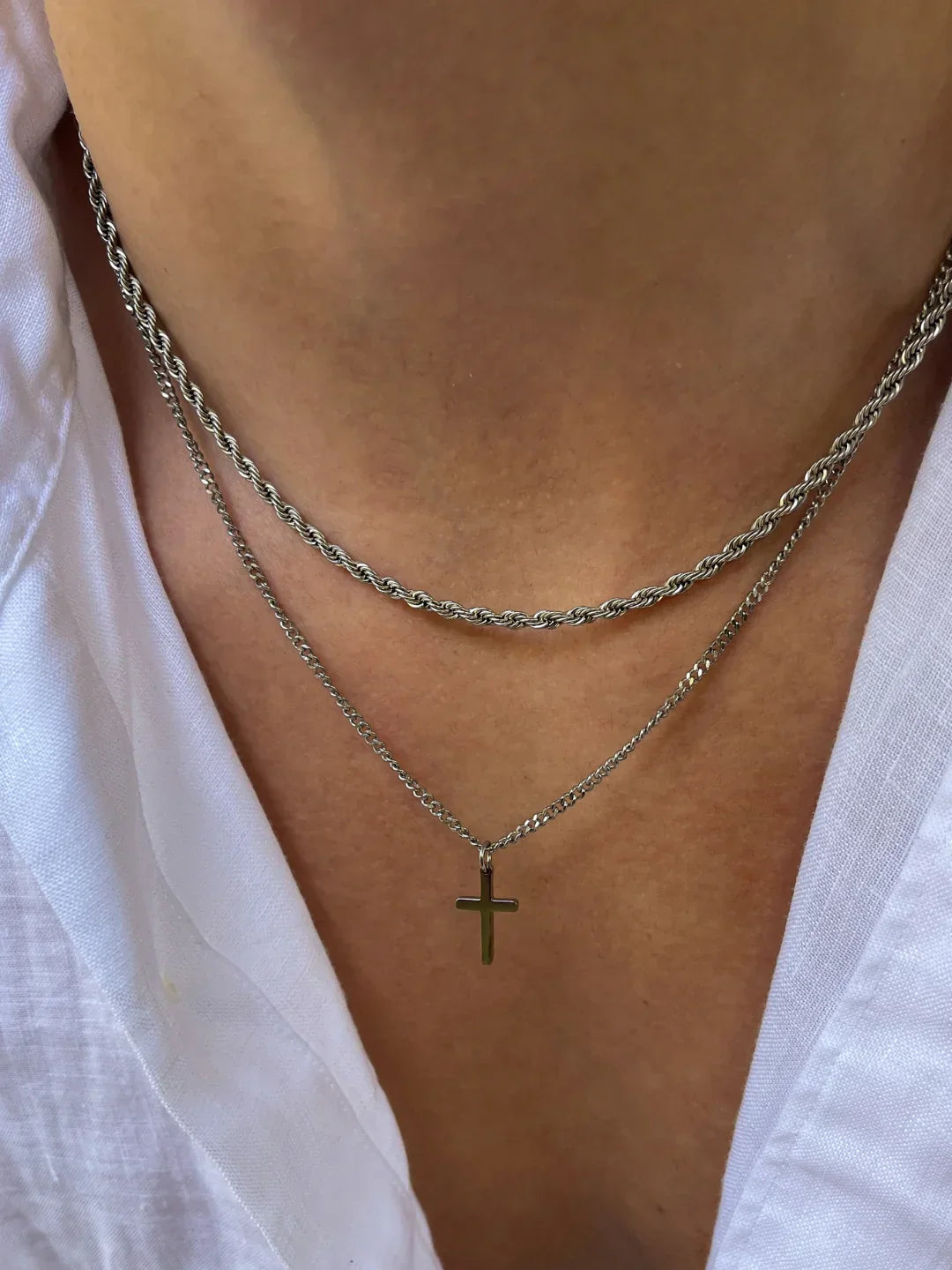 Collar con cruz | Plata