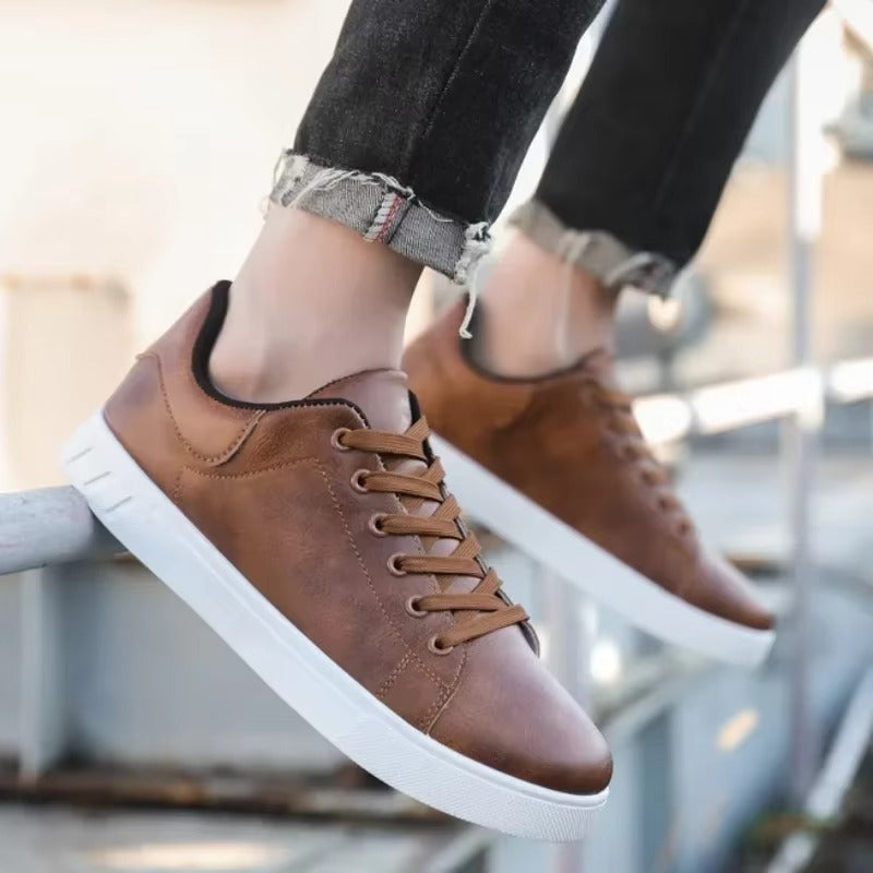 Zapatos casuales de piel para hombre