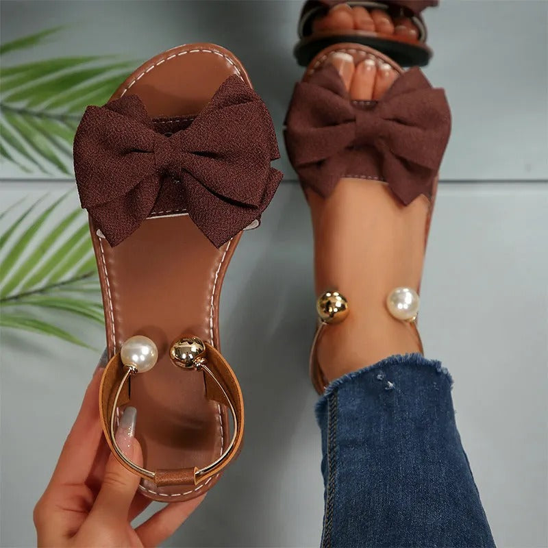 Lucía™ | Sandalias elegantes con detalle de perlas