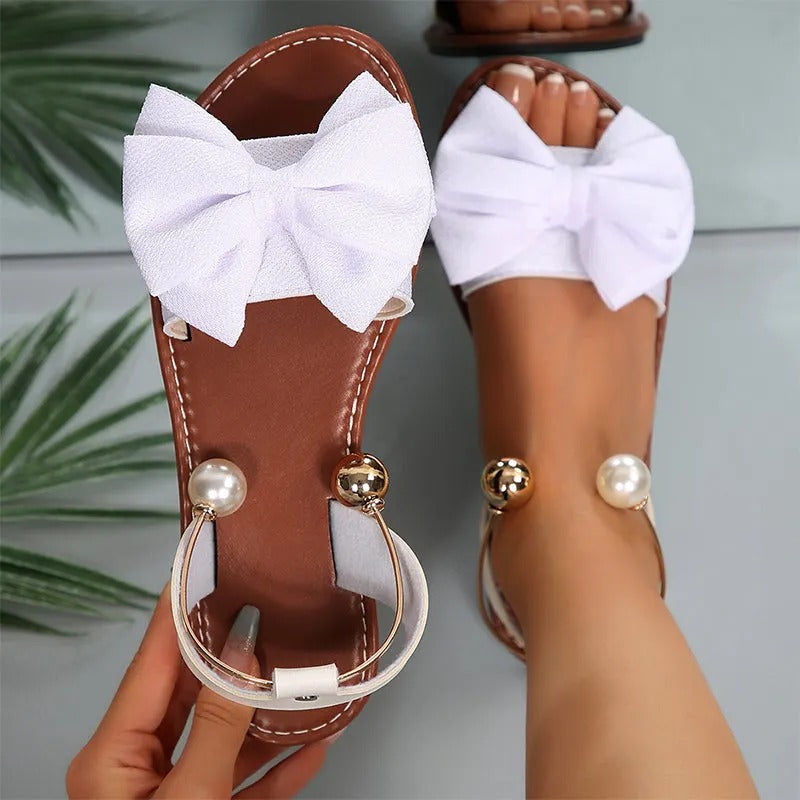 Lucía™ | Sandalias elegantes con detalle de perlas